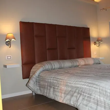 & Breakfast A Casa Di Emma 3*